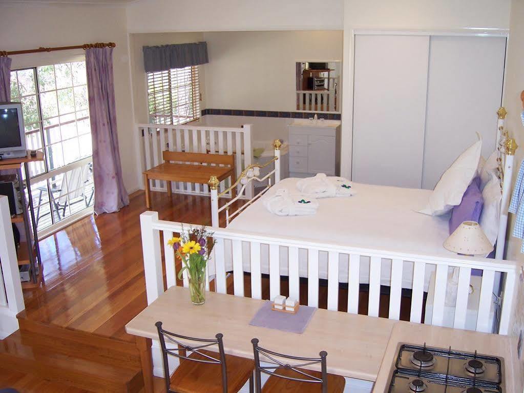 Granite Gardens Cottages & Lake Retreat Stanthorpe Exterior photo